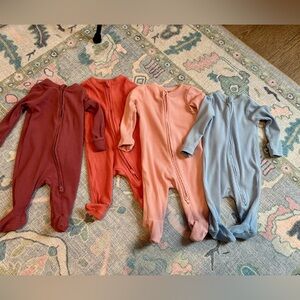 Four pack of Old Navy Footies